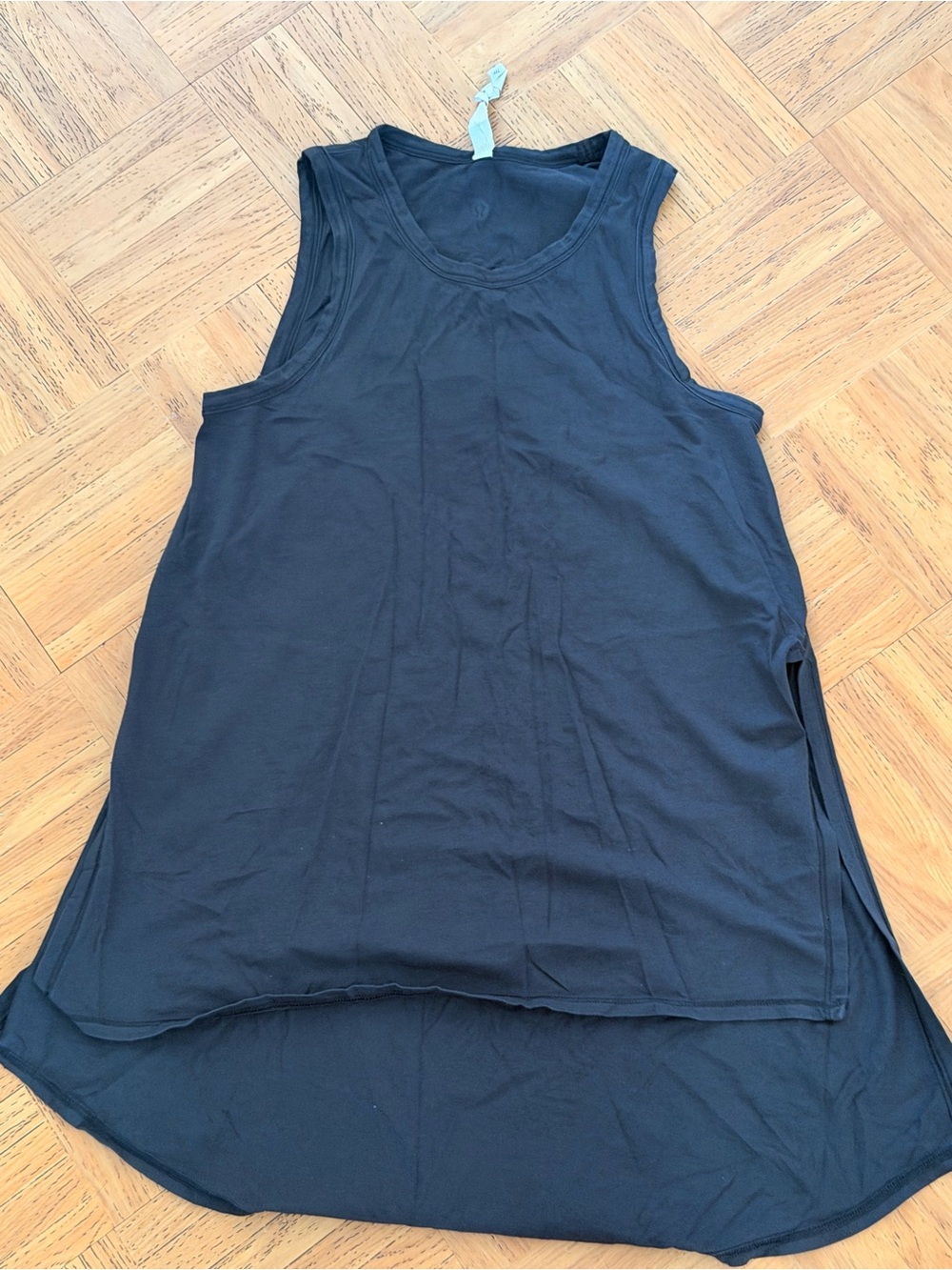 Lululemon side story hi/low tank